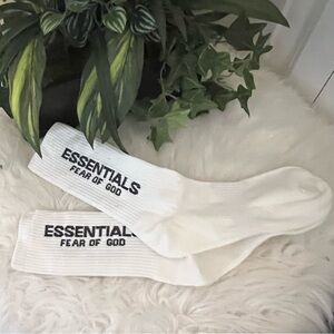 NWOT Essentials FOG Socks